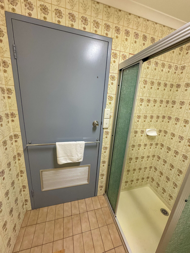 Bathroom 4, Pastoral Hotel Motel Echuca CBD, Campaspe - Echuca