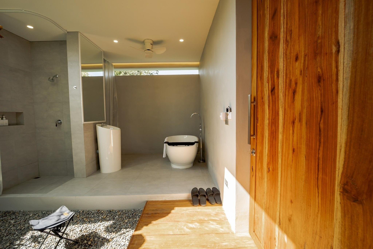 Bathroom 4