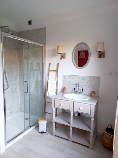 Bathroom 4, Le Clos Beauséjour, Maine-et-Loire