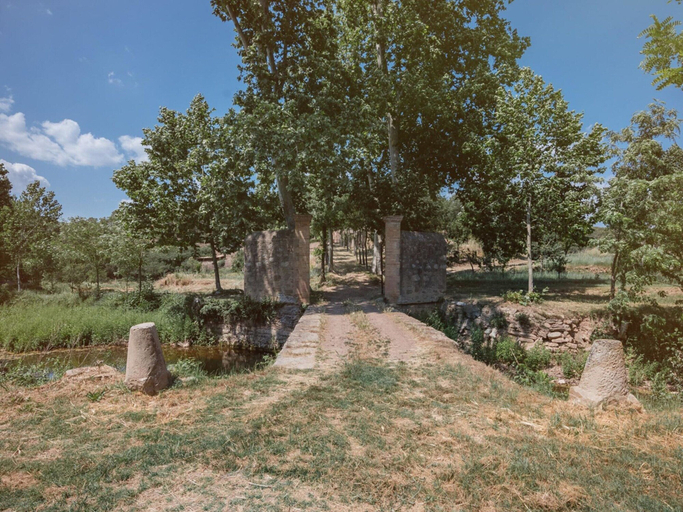 Garden 2, Peaceful Rural Retreat Near Suria, Barcelona