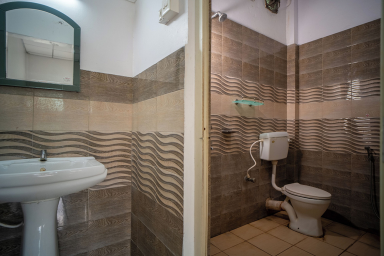 Bathroom 3, Deep Sea Resort, South Andaman