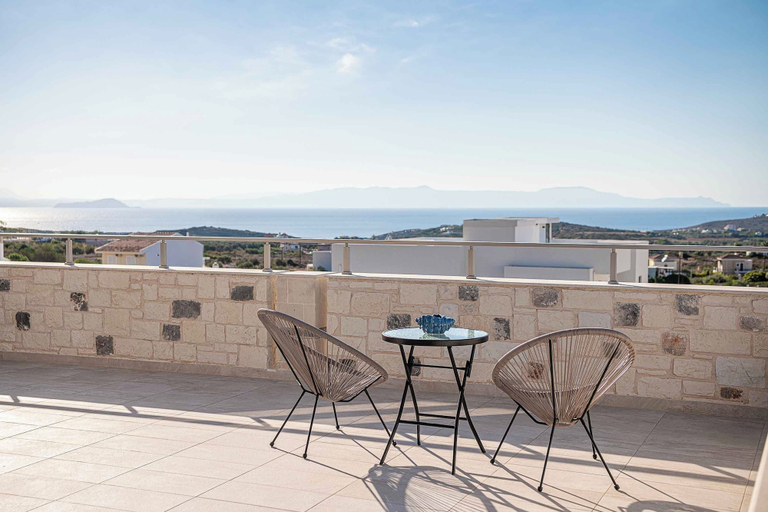 Others 5, Luminus Arcus Villa, Crete