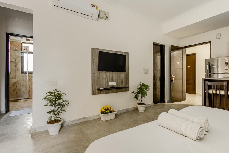 Others 4, Lime Tree Service Apartment Golf Course Road, Gurgaon, Gurgaon