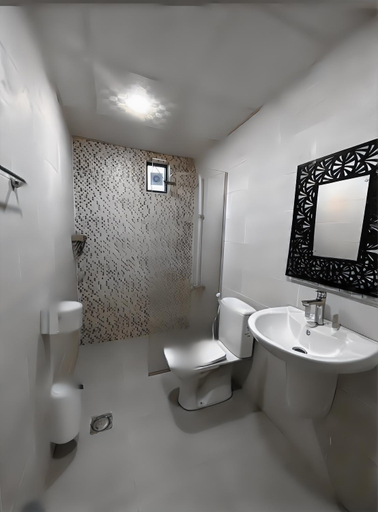 Shower 5, Rum Green Camp, Quaira