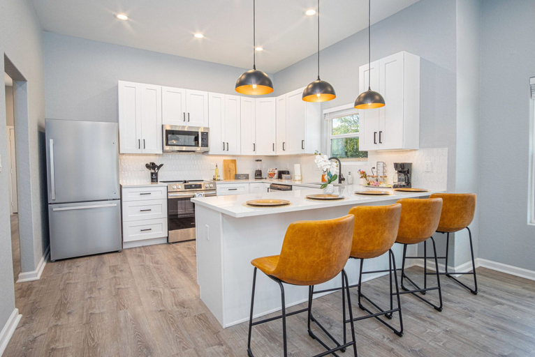 Room 2, Inviting 4BR 2BA Near Downtown Riverwalk, Bexar
