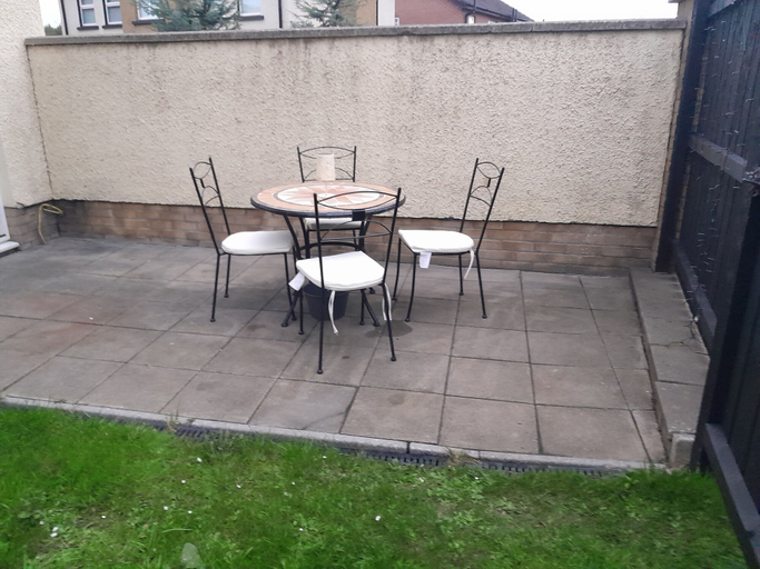 Outdoor dining, Tranquil Retreat Close to the Coast, Causeway Coast and Glens