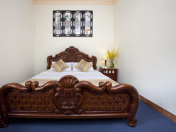Bedroom 12