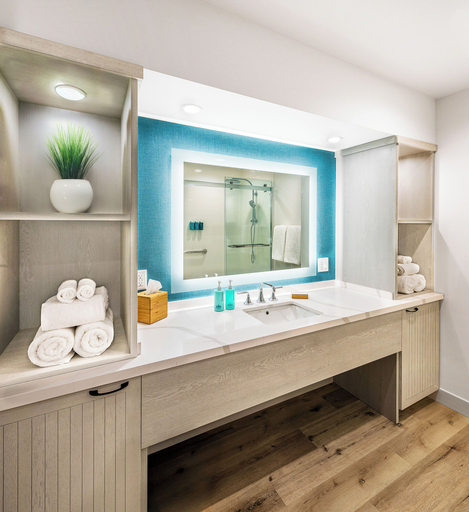 Bathroom 4, Compass Hotel by Margaritaville, Sevier