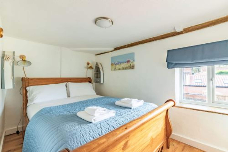 Room 2, Host Stay Sand Pit Cottage, Norfolk
