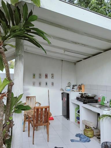 Food & Drinks, Balla Naila, Lombok