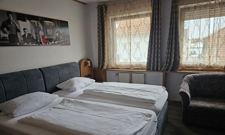 Bedroom 3, Hotel Shawi, Darmstadt-Dieburg
