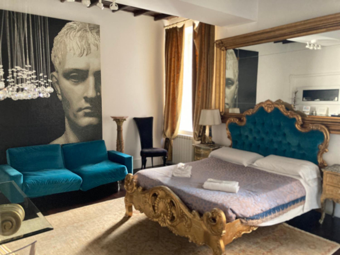 Bedroom 2, D.R.Rome Spanish Luxury Suites, Rome