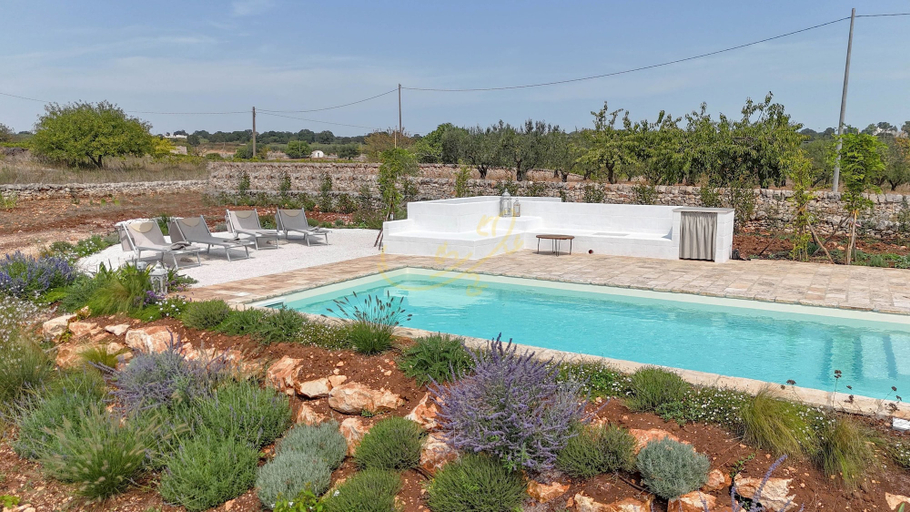 Sport & Beauty 1, TD Trulli Perla Bianca Trulli With Pool Vineyards, Taranto