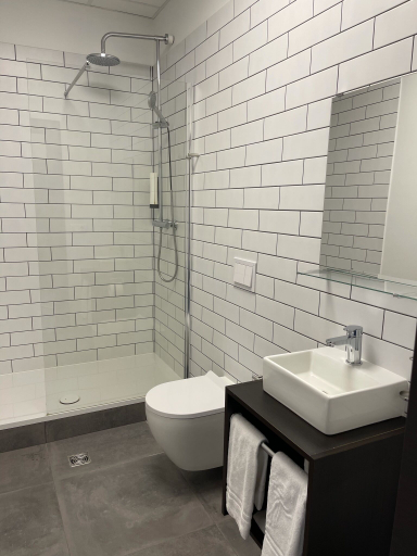 Bathroom 2, ABC Hotel by Reykjavik Keflavik Airport, Reykjanesbær