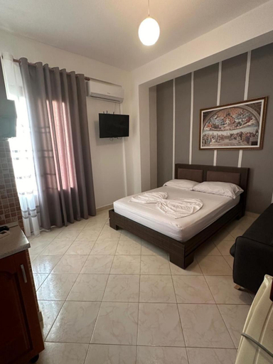 Bedroom 2, Eid Mar, Vlorës