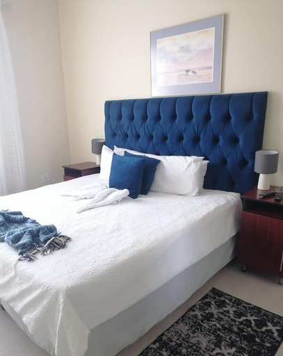 Bedroom 2, Longfellow Lodge, Buffalo City