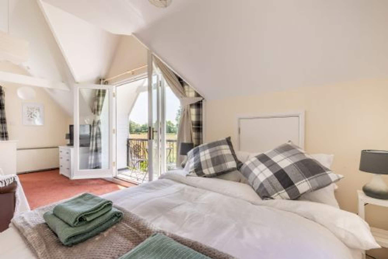Room 3, Host Stay The Lodge at Alderfen View, Norfolk