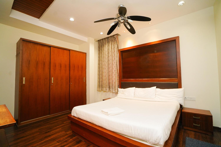 Bedroom 2, Golden Villa - duplex with private theater - A Golden Group Of Premium Home Stays - tirupati, Chittoor