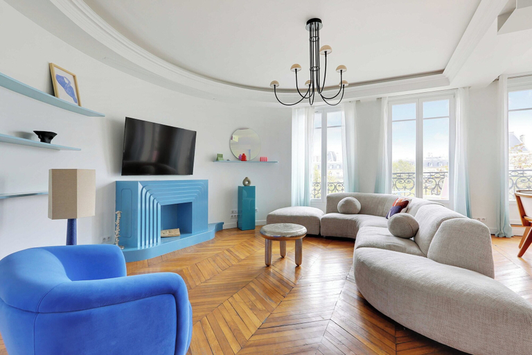 Others 1, Spacious home in Paris-Republique, Paris