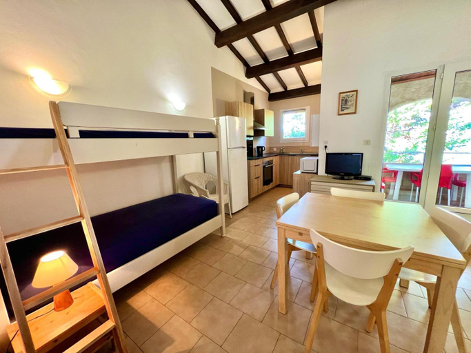 Bedroom 2, Residence Padovani Marina, Corse-du-Sud