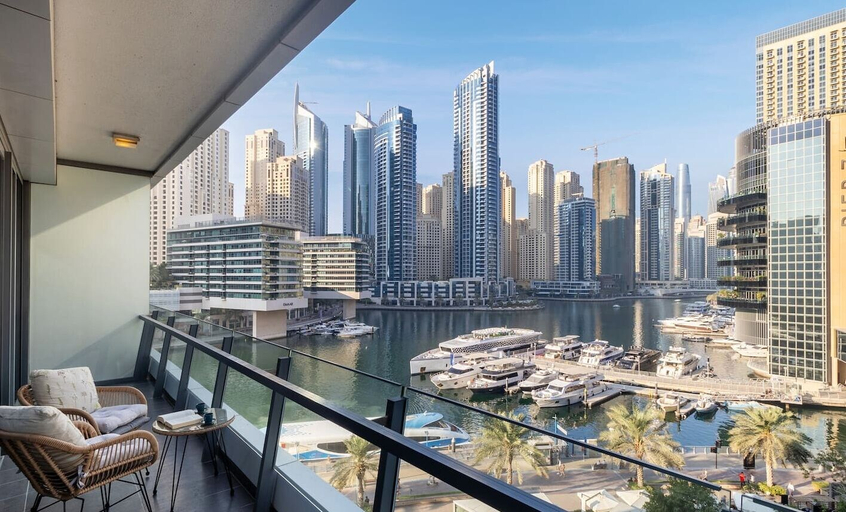 Room 5, Stylish Marina-front 2BR Near Top Attractions, Dubai