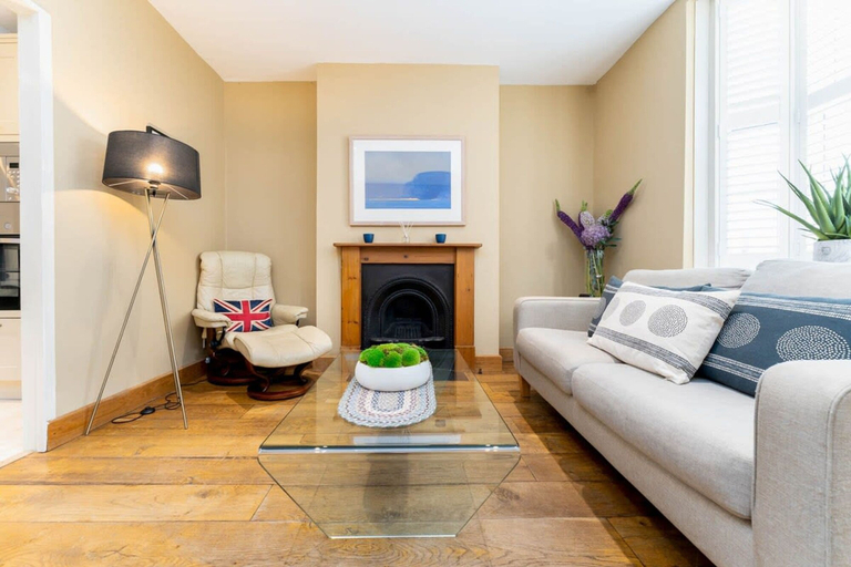 Room 5, Host Stay Blue Hues on Over Street, Brighton and Hove