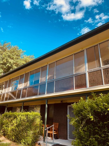 YnY Guest house, Waterford West