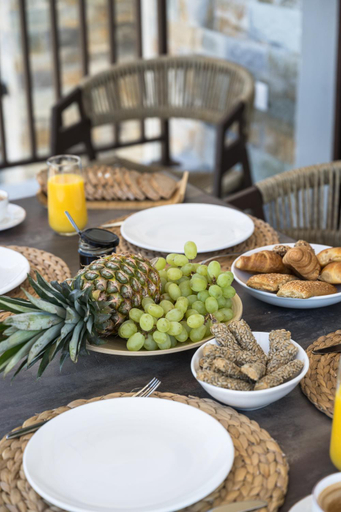 Food & Drinks 4, Blue Whisper Luxury Living Suites, Central Macedonia