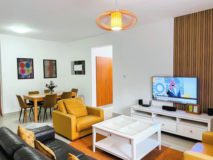 Living area 3, Beautiful 3-bed Apartment in Kilamba - Luanda, Viana