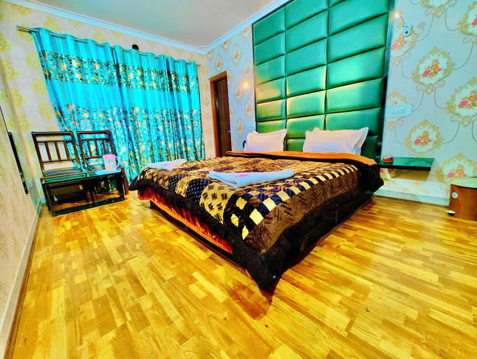 Bedroom 2, Hotel Chitra operated by Zaara Resorts, Srinagar