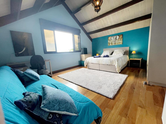 Others 2, Chambre "bleu ocean" Villa Hermes, Saint-Pierre