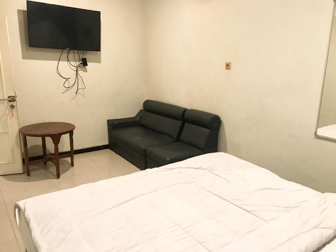 Bedroom 12