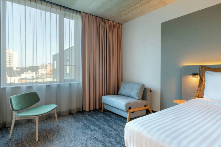 Bedroom 4, Moxy Antwerp, Antwerpen