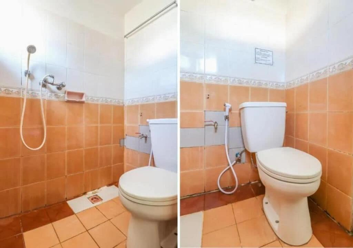 Bathroom 8