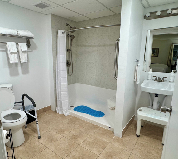 Bathroom 3, Heritage Hotel Quincy, Adams