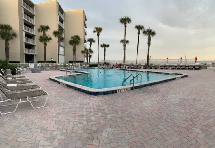 Room 2, Oceanfront 2 bed Condo in New Smyrna Beach FL, Volusia