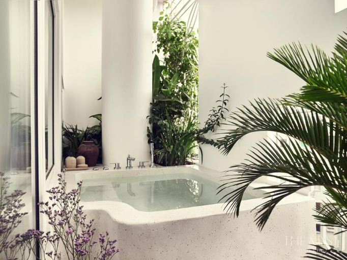 Bathroom 16