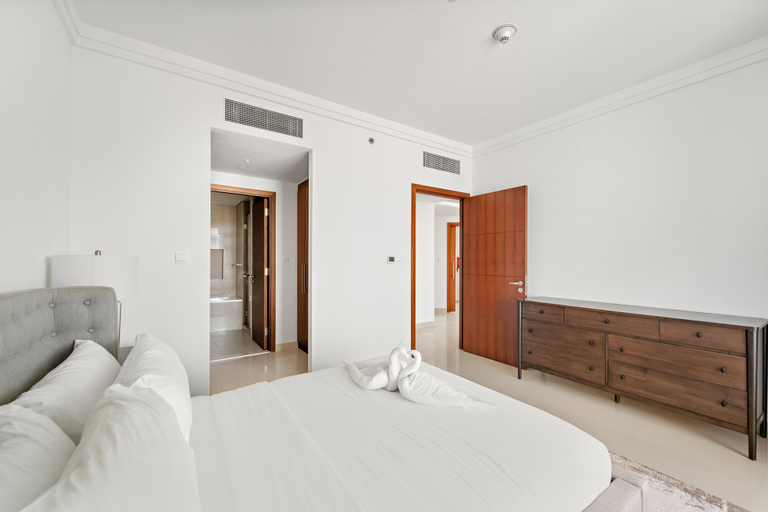 Room 3, Boulevard Point - 4302 2BD, Dubai