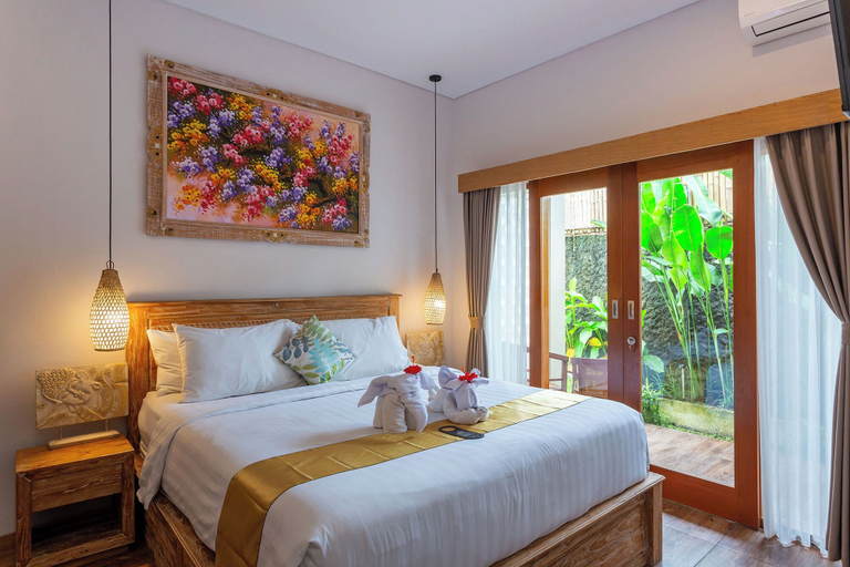 Bedroom 1, Graha Shanti Guest House, Gianyar