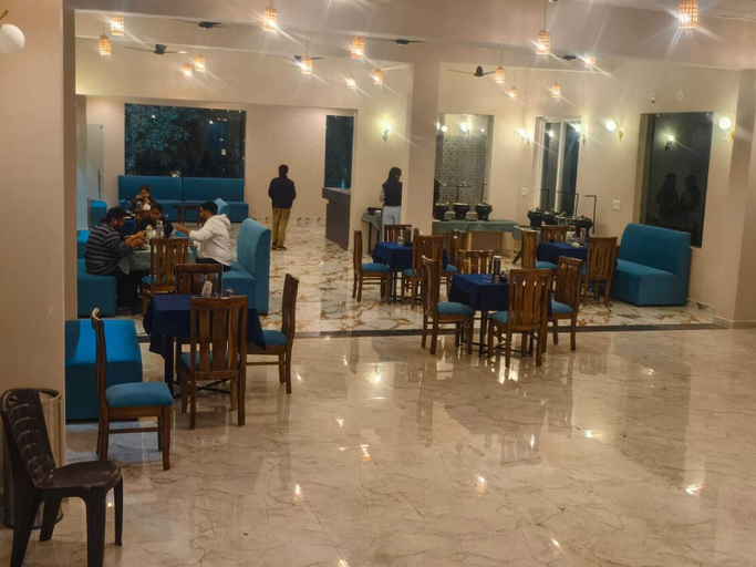 Food & Drinks 5, Bandhavgarh Tiger Resort, Umaria