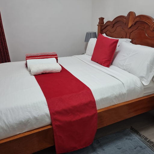 Room 2, Serenity Escape in Nairobi City, Kibra