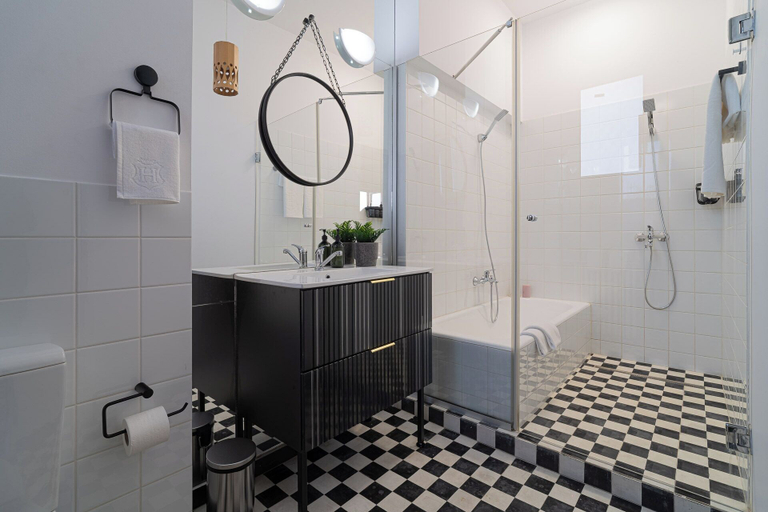 Bathroom 3, 3BR Atrium Penthouse by Cismigiu - Bright & Spacious with Balcony, Municipiul Bucuresti