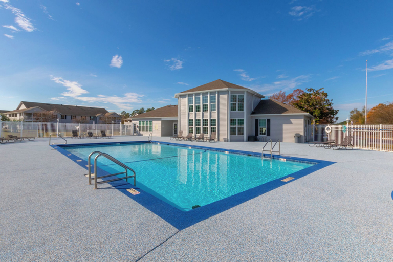 Sport & Beauty 1, Colony Club H6, Baldwin