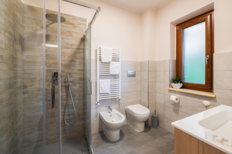 Bathroom 2, La Perla Nascosta, Cosenza