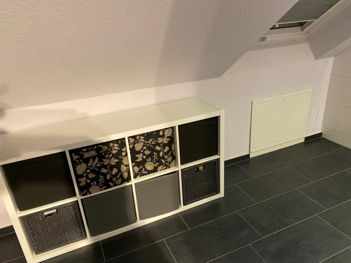 Others 5, Zimmer am Bachlauf, Gelsenkirchen