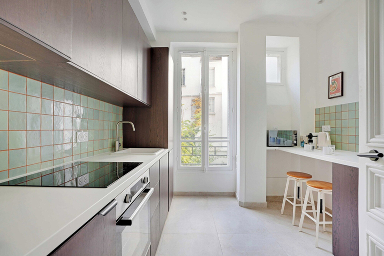 Private kitchen 4, Elegance and Charm in the Chic Town of Neuilly, Hauts-de-Seine