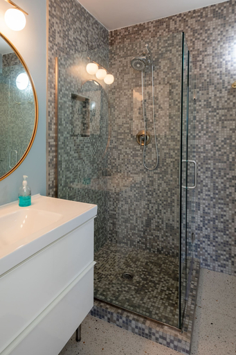 Bathroom 4, Lux Desert Retreat 4BR Pool Spa Stunning Views, Riverside