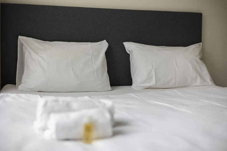 Urban Oasis with Queen Bed and View BE-48, Zürich