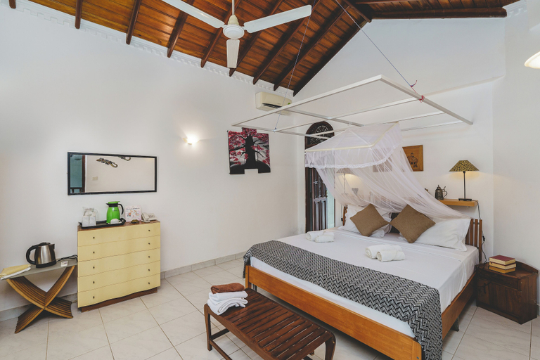 Bedroom 2, River View Villa, Beruwala