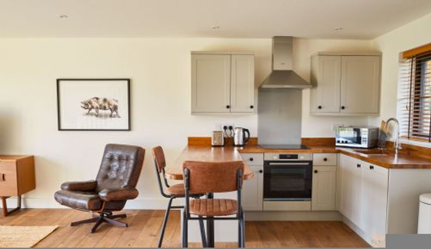 Room 2, Host Stay Number Five Piglets, Cambridgeshire